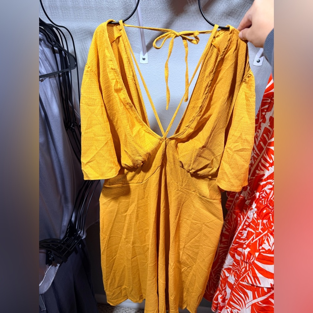⚡️ SHEIN Curve Mustard Open Back Tie Dress 4XL Textured Midi